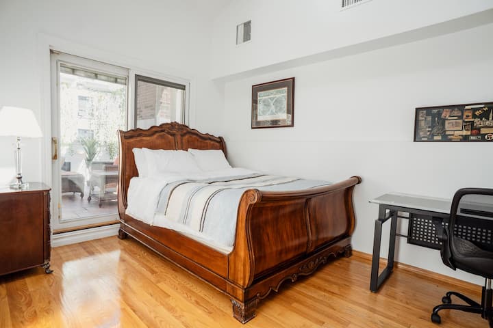 5th Fl Bedroom with Skylights