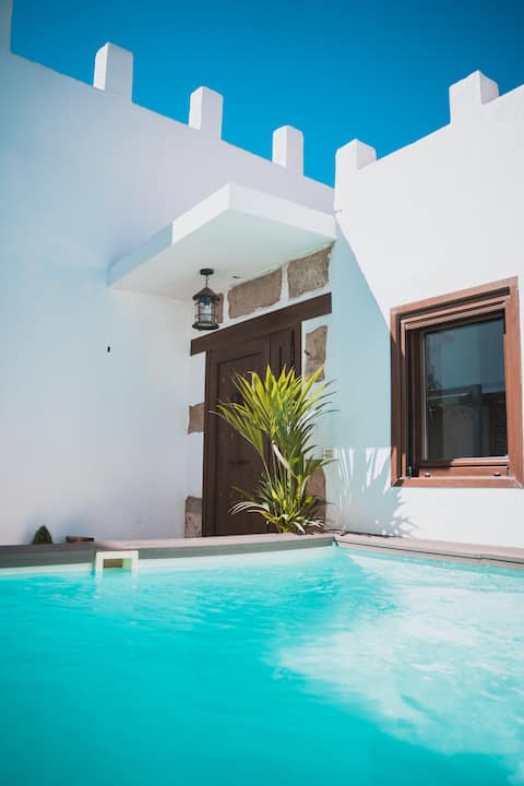 Villa Castillo Lomo Cotton