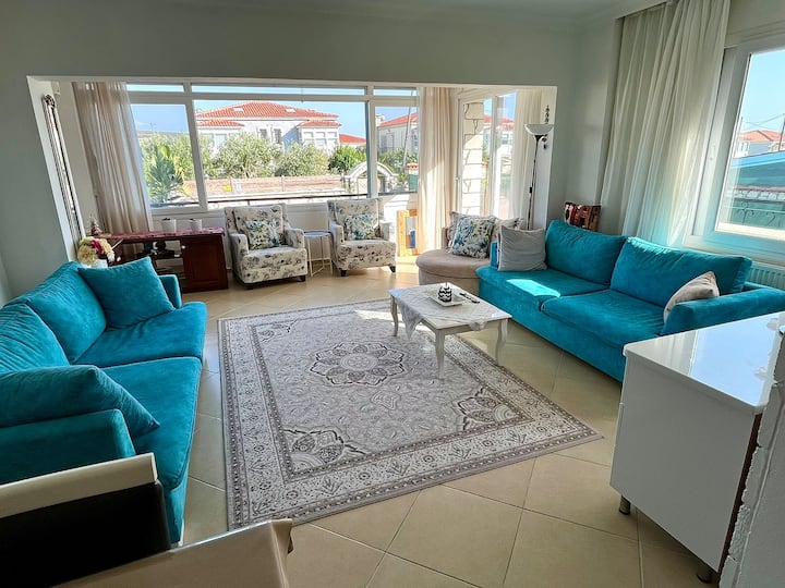 Alacati Merkezi Konum 4+2 Lüks Havuzlu Villa - Çeşme