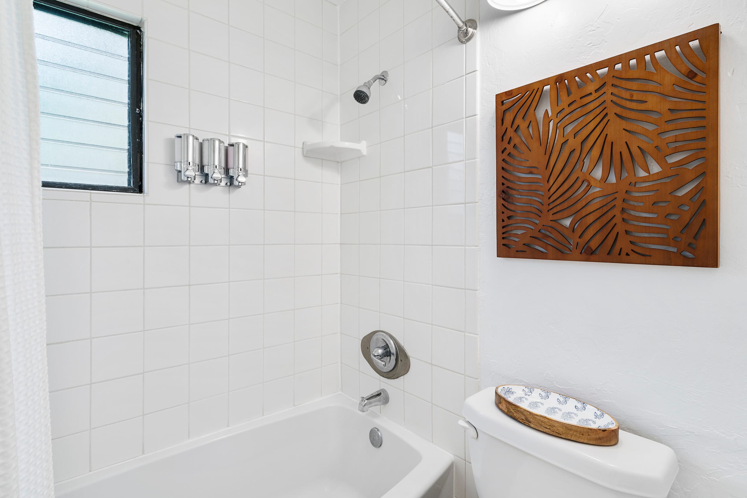 Condo in Kailua-Kona · ★4.85 · Studio · 1 bed · 1 bath - Image 7