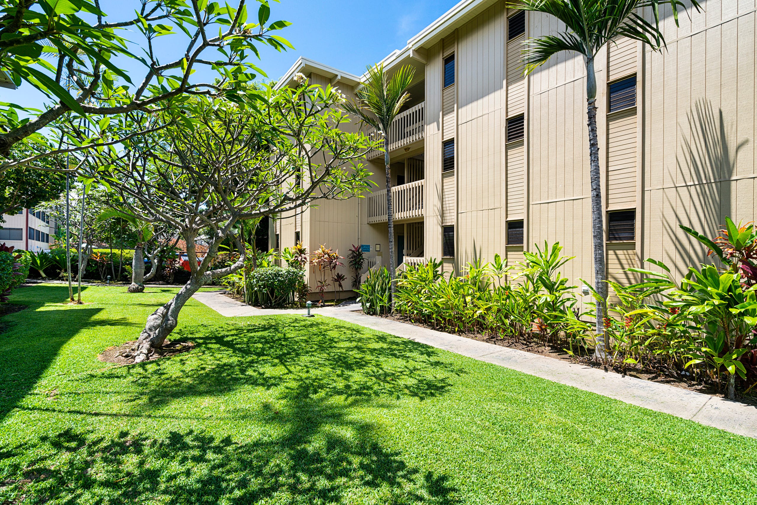Condo in Kailua-Kona · ★4.85 · Studio · 1 bed · 1 bath - Image 10