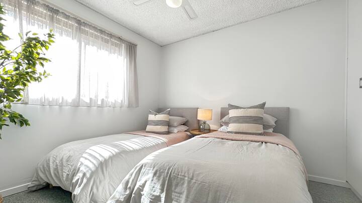 غرفة النوم 2