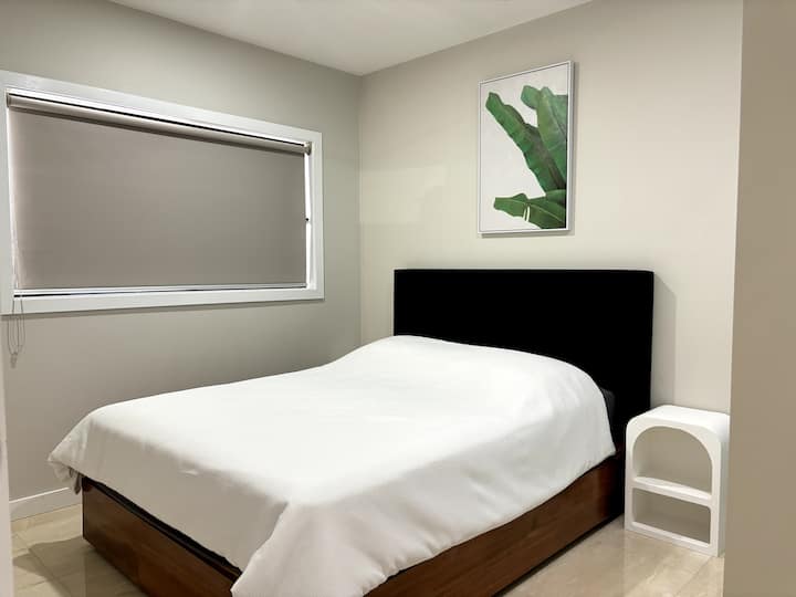 (1) QUEEN საძინებელი 2