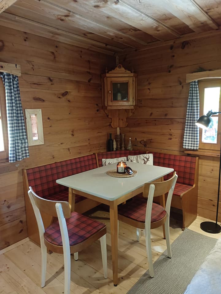 “Romantic Pond Cabin – Nature Escape” - Deutschlandsberg