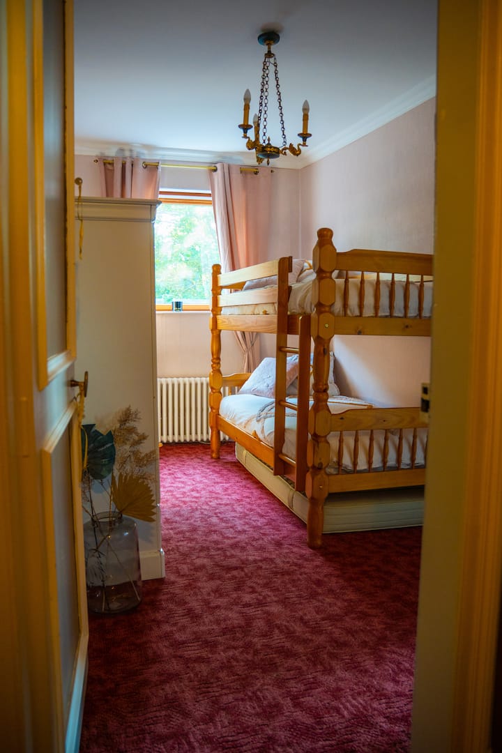 ห้องเด็กเตียงสองชั้นการเชื่อมต่อ