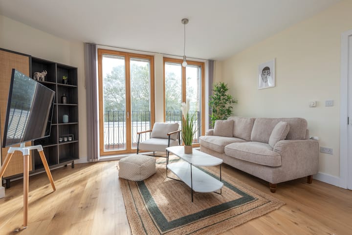 Balcony Flat Near Portobello & Latimer Road Tube - Notting Hill