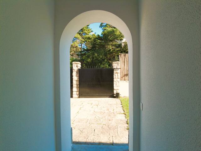 Estoril Beach House gallery image 2