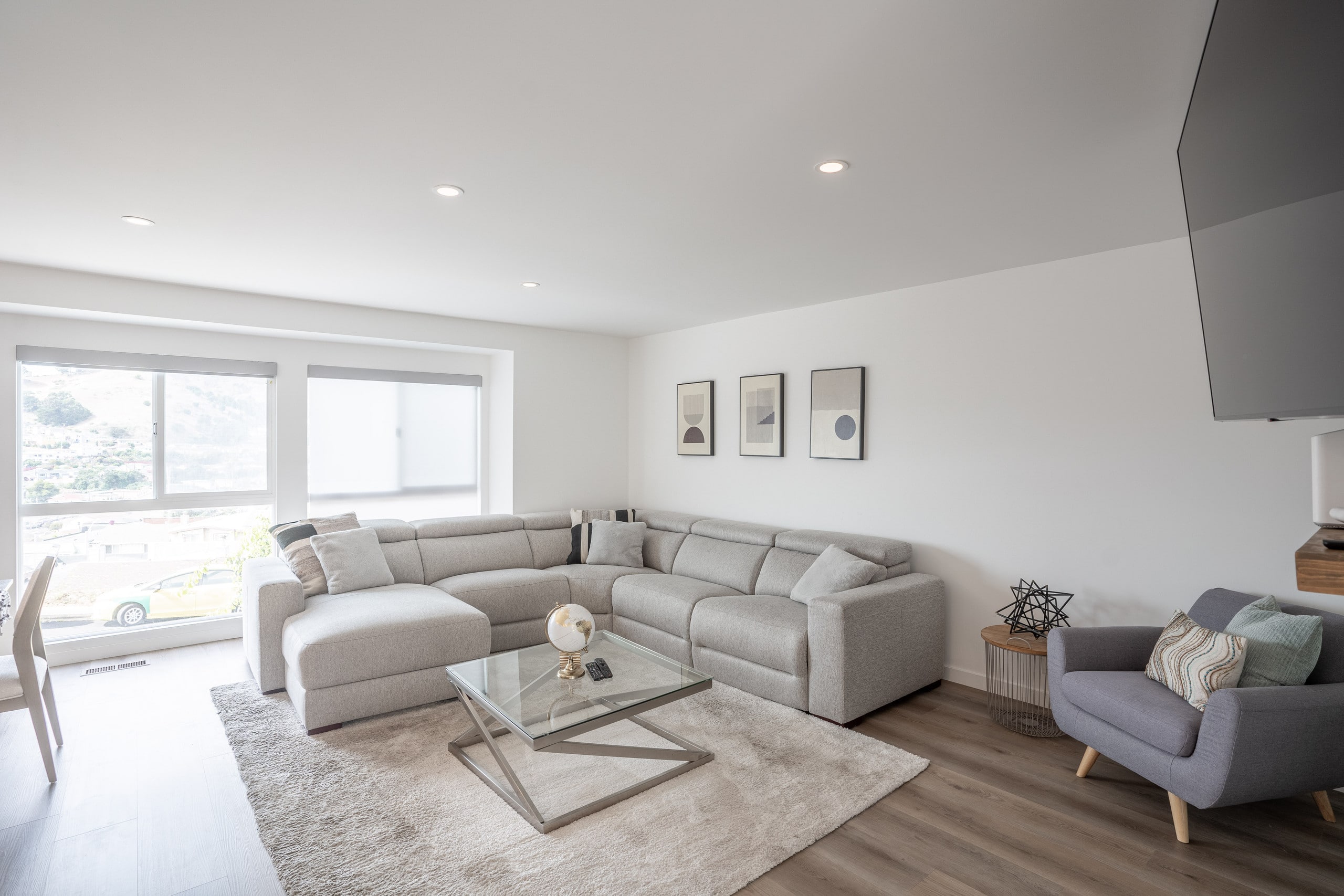 Home in South San Francisco · ★4.97 · 4 bedrooms · 4 beds · 2.5 private baths - Image 1