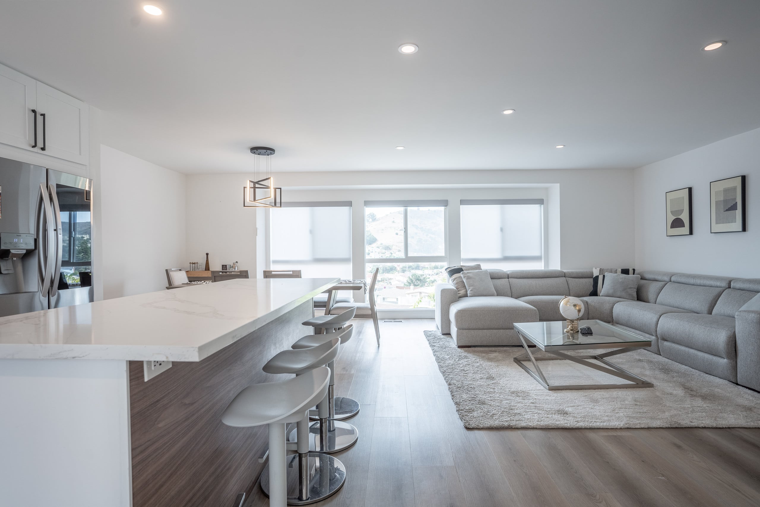 Home in South San Francisco · ★4.97 · 4 bedrooms · 4 beds · 2.5 private baths - Image 2