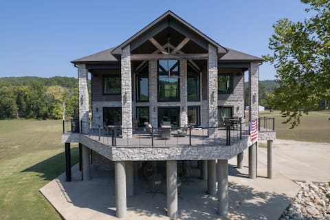 Riverside Retreat!