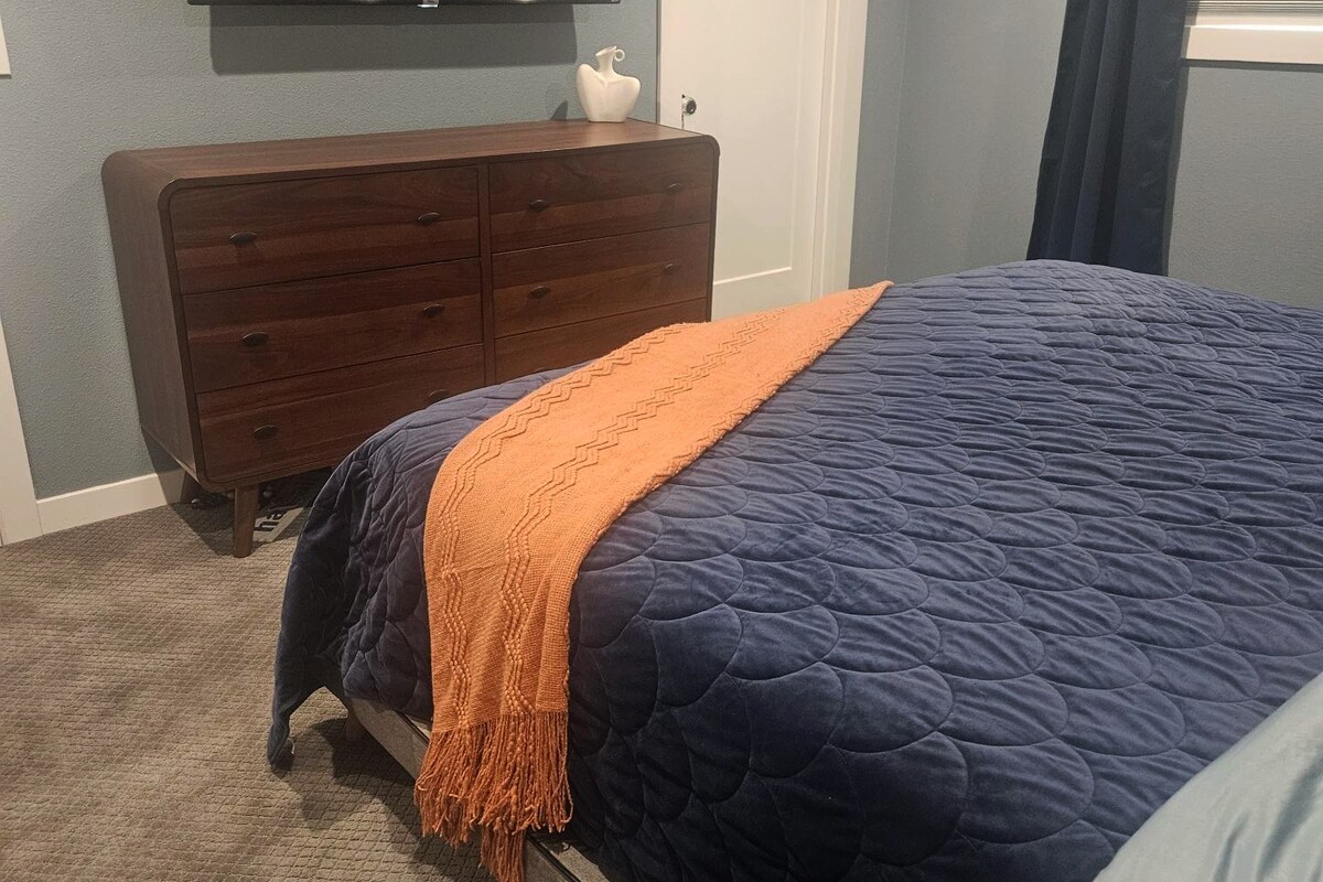 Hoofdslaapkamer; kingsize bed