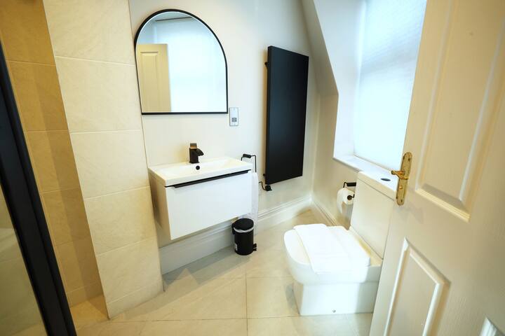 Apartment 2, Old Market Place gallery image 2