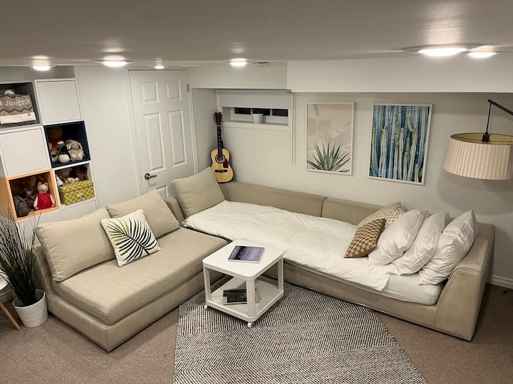 Cozy Nest In The Junction Neighbourhood! - Toronto