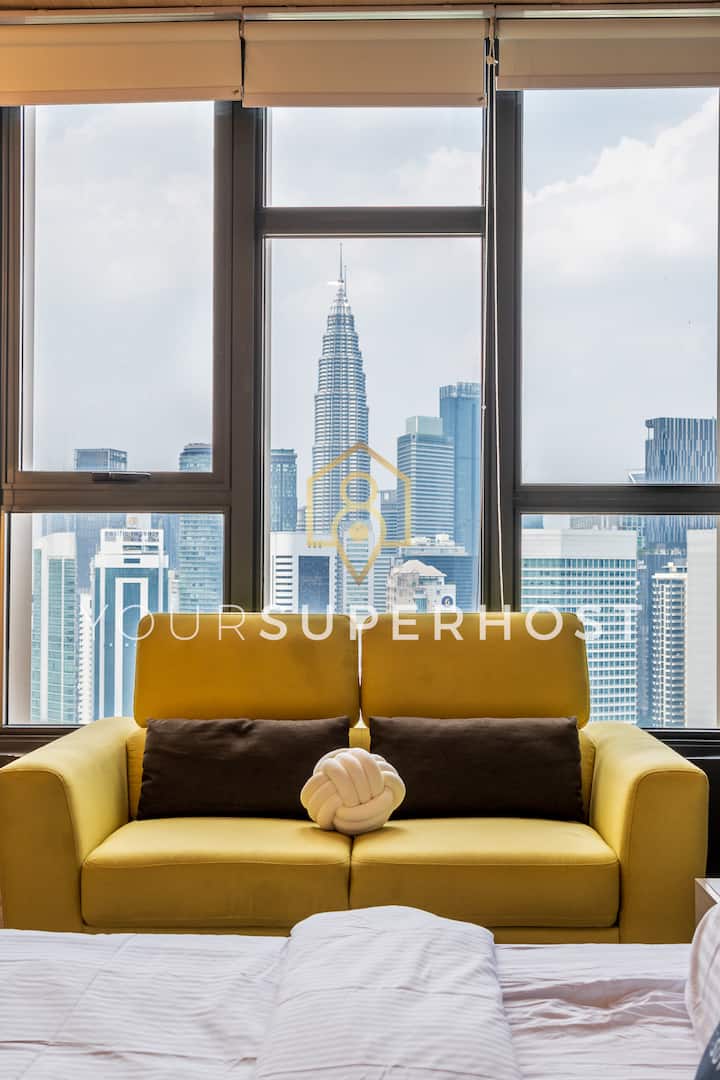 吉隆坡城中城中城堡和吉隆坡塔的壮丽景色