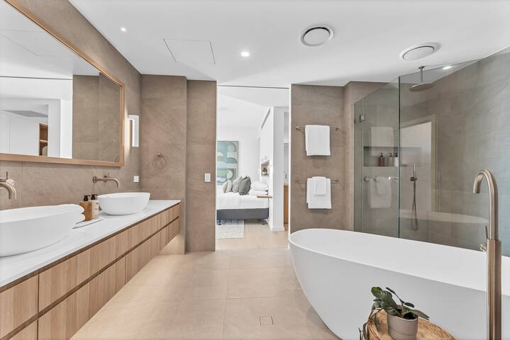 Artis Residence with private pool gallery image 4