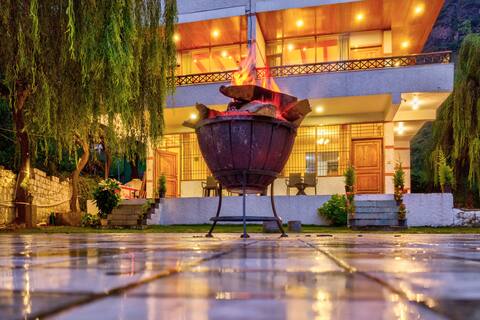 2BedRooms/1DrwRoom/Fireplace