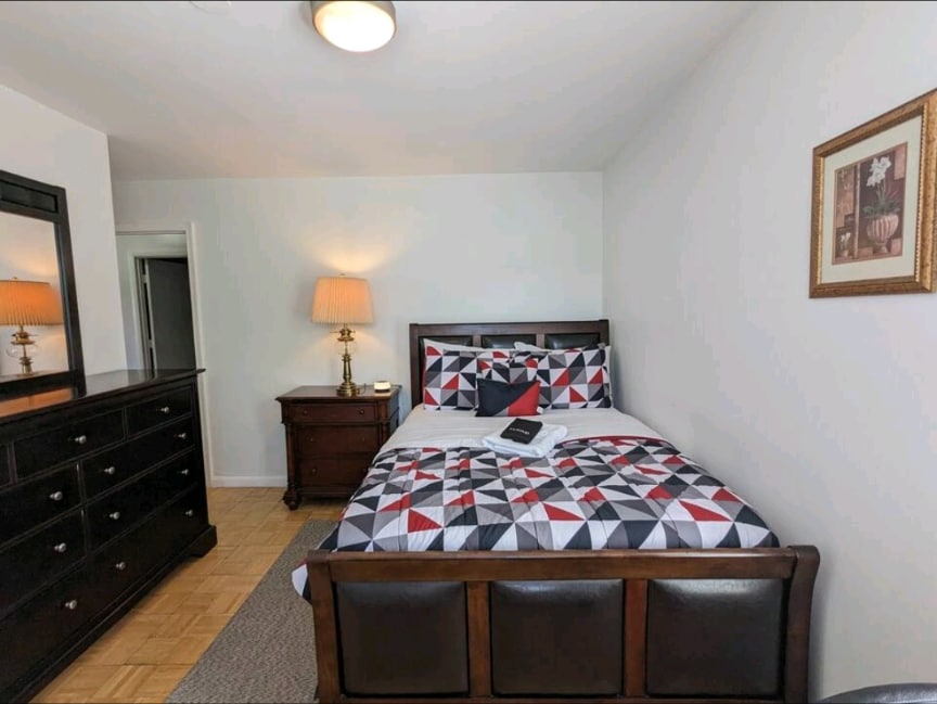 Dreamy Room with Workspace Room 5 Houses for Rent in Hyattsville