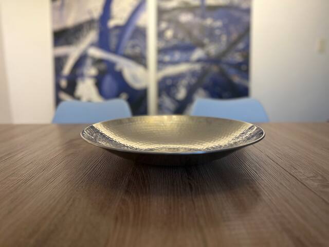 Lovely house in a private garden gallery image 5