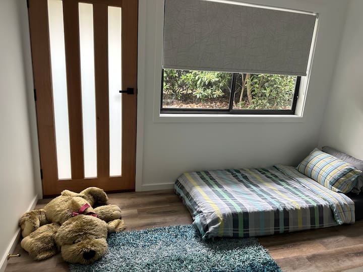 Spálňa 3 s jednou samostatnou posteľou