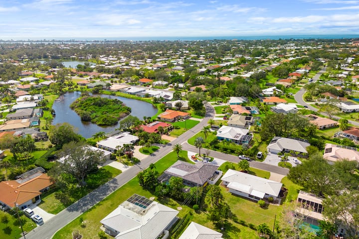 Scenic Getaway Home: 3br 2bath Minutes To Beach - Venice, FL