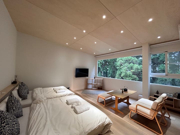 Ming Xin House 203 Forest Night Room for 4, Legal Homestay Next to Forest Railway (Half Board)