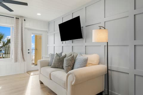 Popular Airbnb listing: Follow the Sun - Ocean Front in Panama City Beach