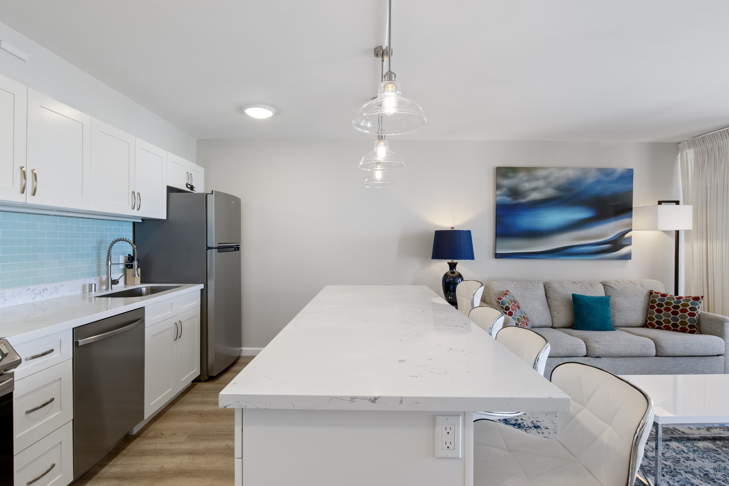 Perfect Waikiki Getaway 1BR OceanView Free Parking - Image 4