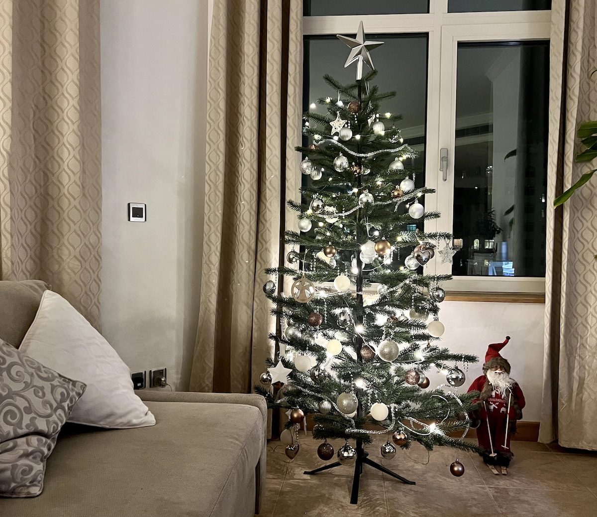 Successful Airbnb property: Ultimate 3 BR Palm Dubai Beach Oasis in Palm Jumeirah