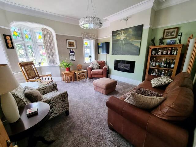 Stockport family home with off-road parking gallery image 2