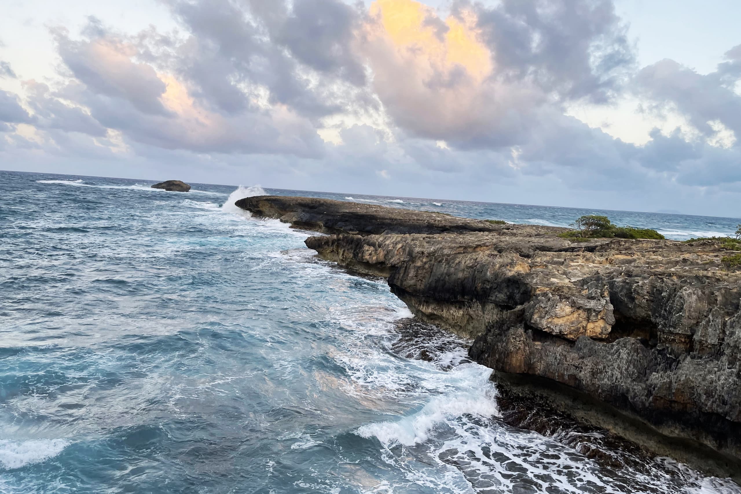 Aloha Paradise Beach - Image 32