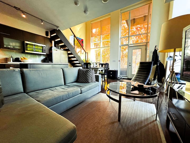 Bright Two Story Loft, Downtown To, Free Parking - Toronto