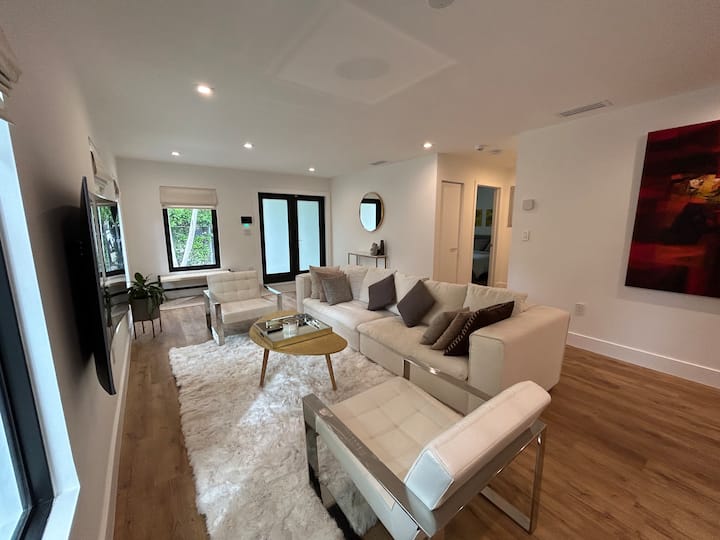 Welcome To Miami's Casa Bella! - Miami, FL