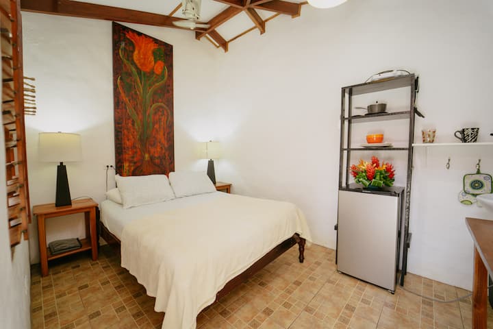 Dreamy Contentment Backpackers Budget — 0 bedroom vacation rental in Savegre