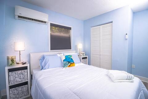 Studio|5 minutes to Hard Rock Stadium+Parking+WiFi
