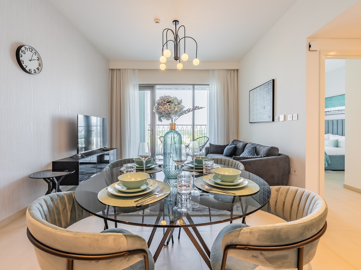 1 Bedroom Furnished Apartment with Downtown View | Downtown Views II 4