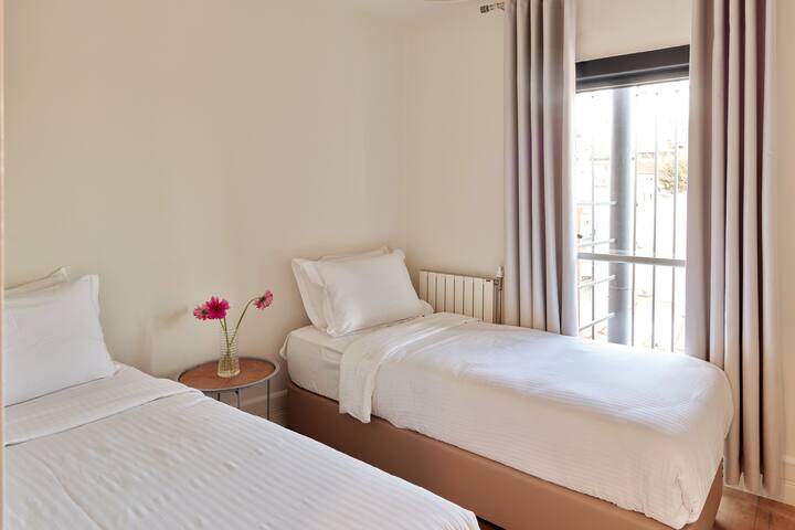 Gorgeous penthouse in the heart of city gallery image 4