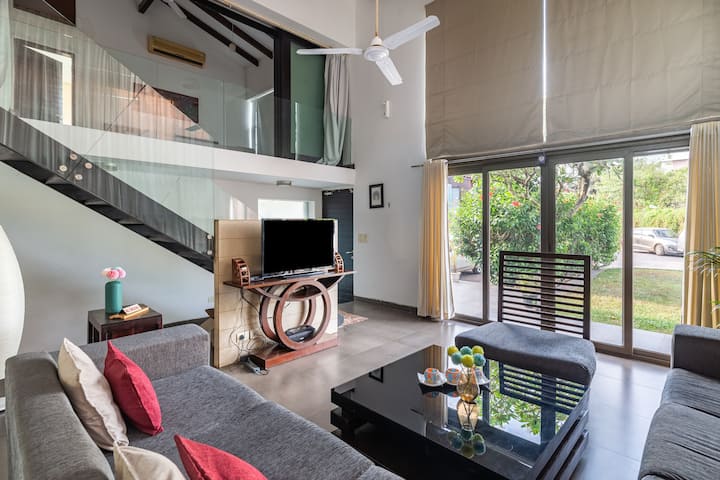 Living room image 1