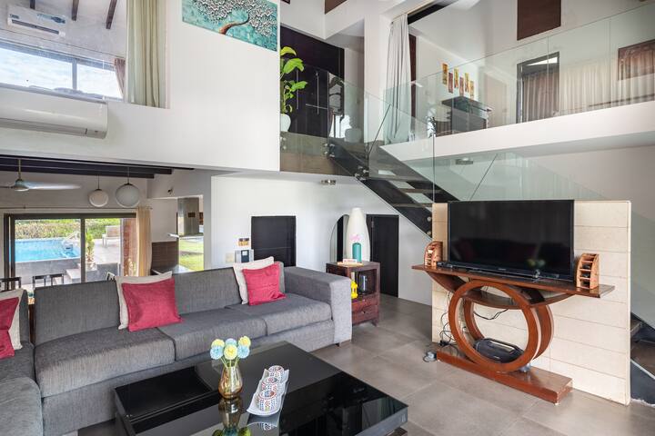 Living room image 4