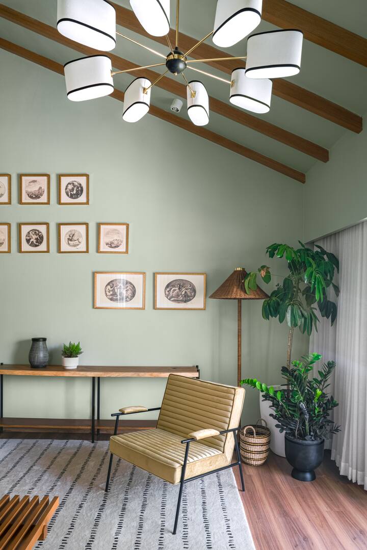 Living room image 6
