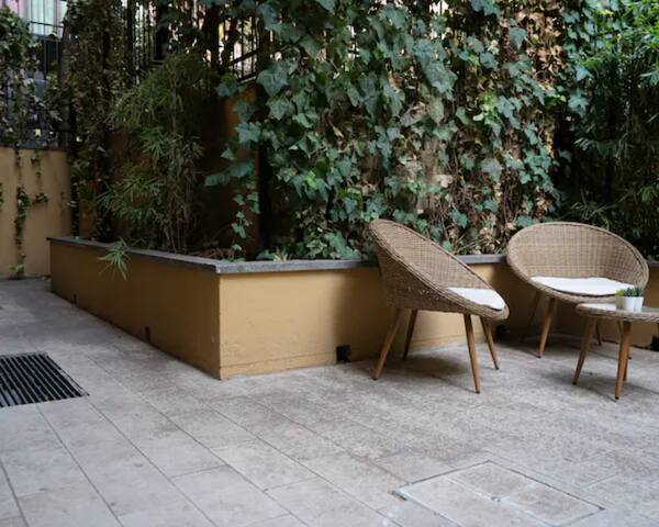 Lussuoso duplex Brera con patio e comfort moderni gallery image 5