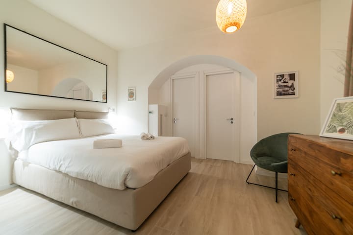 Lussuoso duplex Brera con patio e comfort moderni