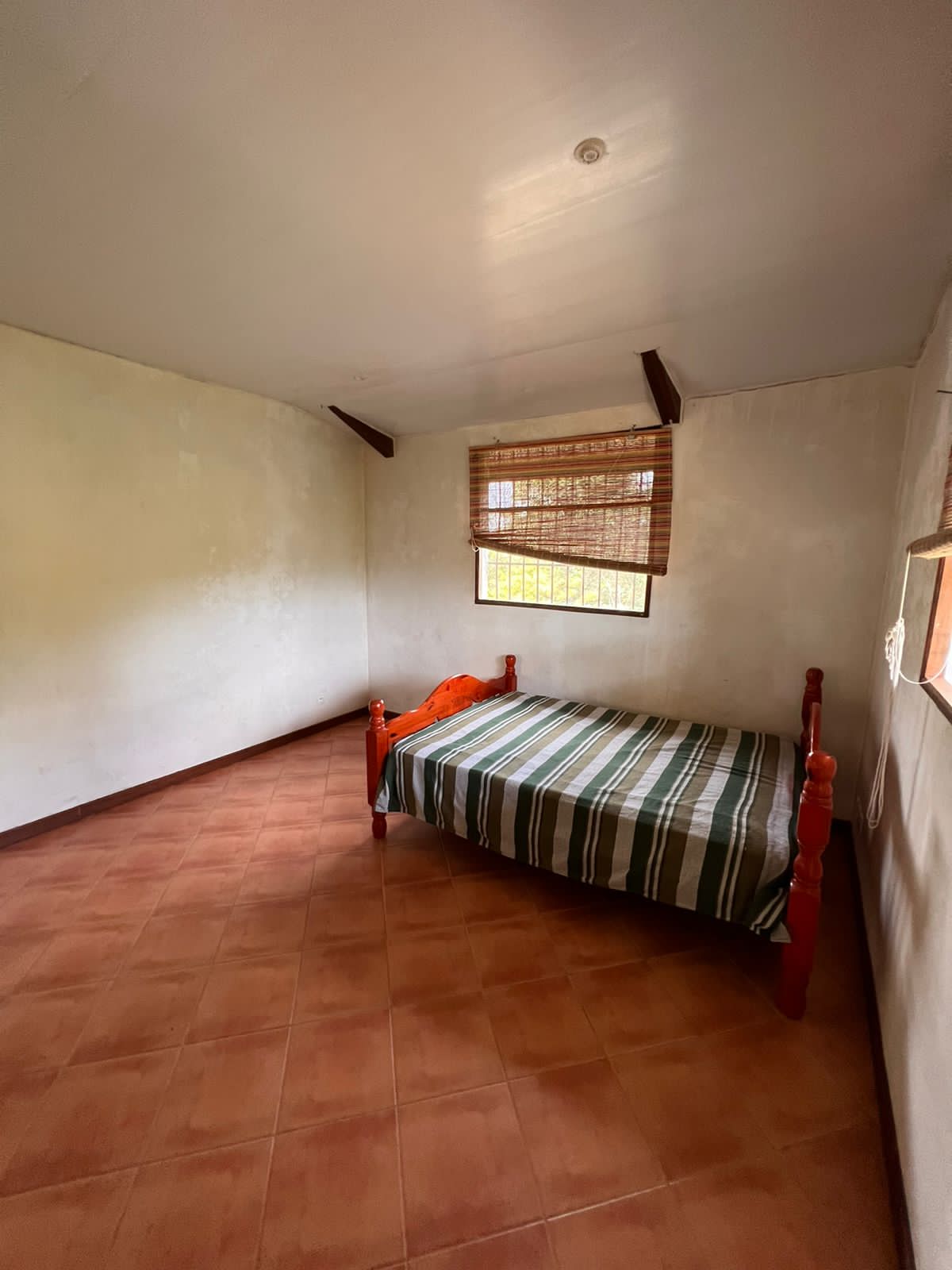 רצפת חדר השינה 