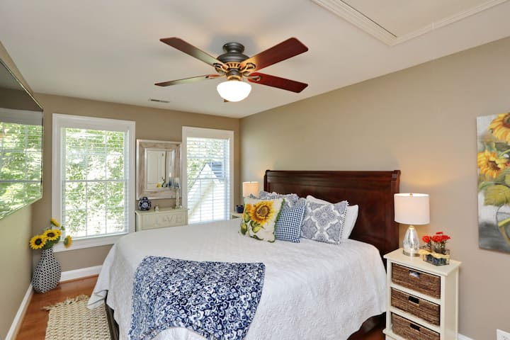 Bedroom 2,  upstairs with King Sized Bed and Large Flat Screen TV. Lots of closet space 