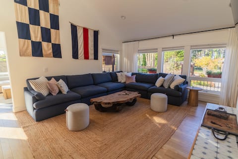 Oceanside Oasis | 4br/4ba with Game Room