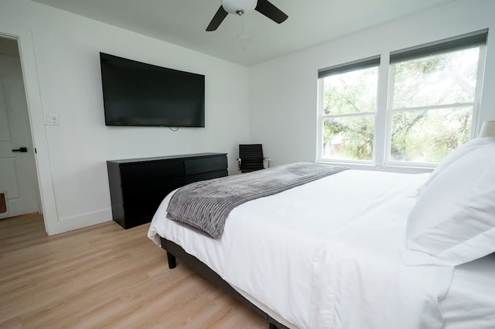 Master King avec salle de bain privée, unité A