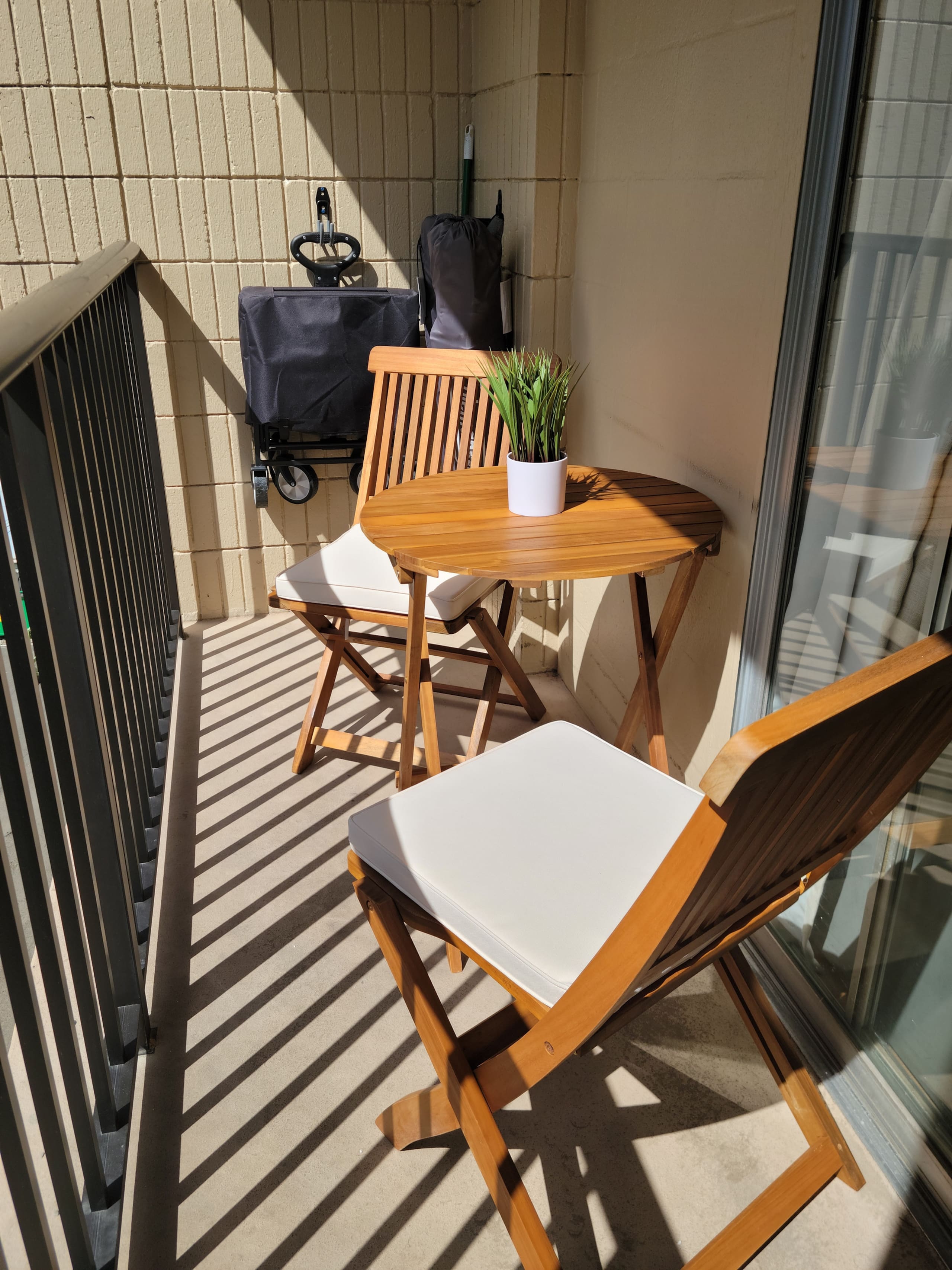 Condo in Honolulu · ★4.91 · Studio · 1 private bath - Image 7