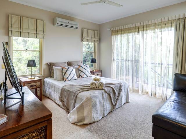 *Casa Al Lago* gallery image 5