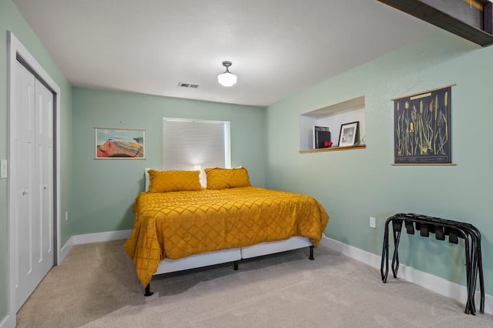 საძინებელი 4