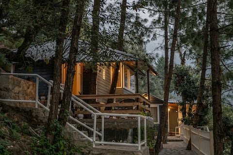 Srivasa - Misty Pine Cottage, Mussoorie