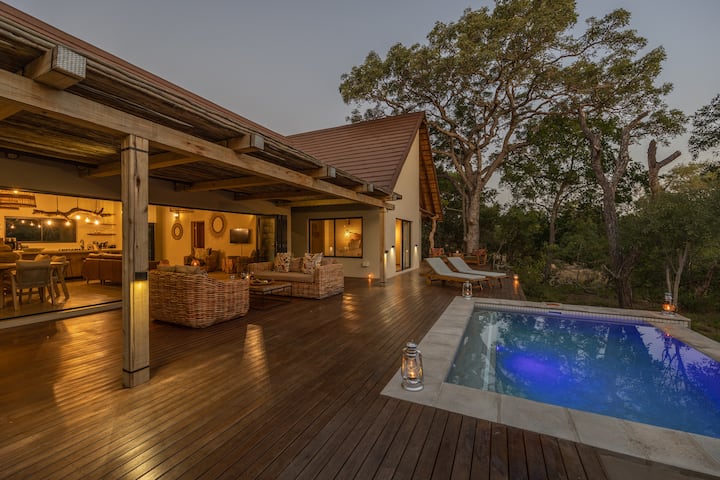 Ukanyi Luxury Villa